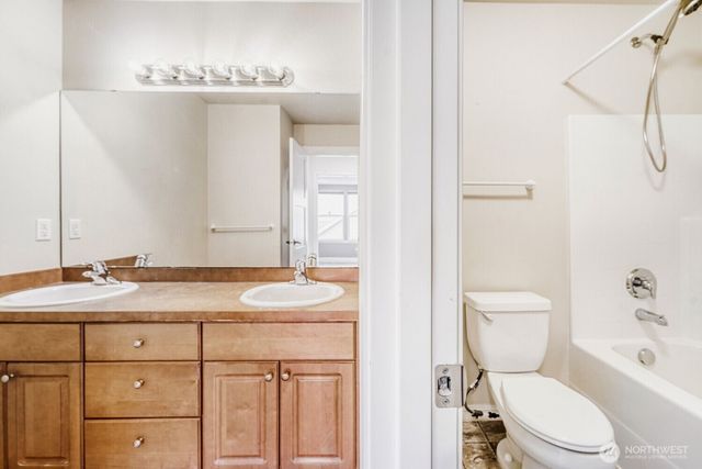 7326 223rd Avenue Ct E, Buckley, WA 98321