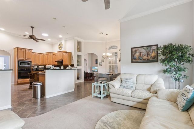 5607 SIR CHURCHILL DRIVE, Leesburg, FL 34748