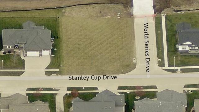 3370 Stanley Cup Dr, Marion, IA 52302