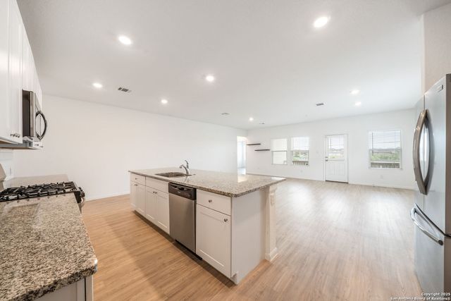 6910 Pail Place, San Antonio, TX 78252