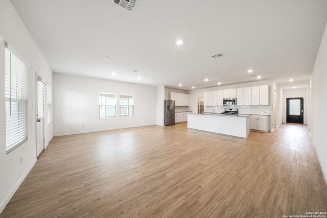 6910 Pail Place, San Antonio, TX 78252