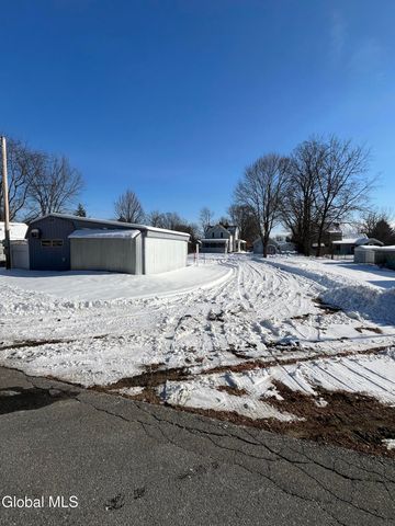 33 Leonard Street, Northumberland, NY 12831