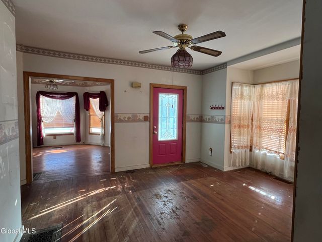 33 Leonard Street, Northumberland, NY 12831