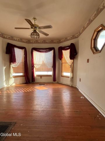 33 Leonard Street, Northumberland, NY 12831