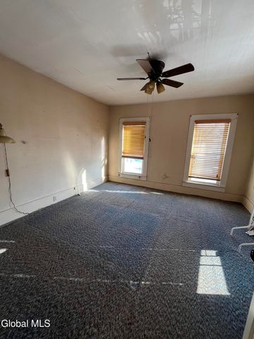 33 Leonard Street, Northumberland, NY 12831