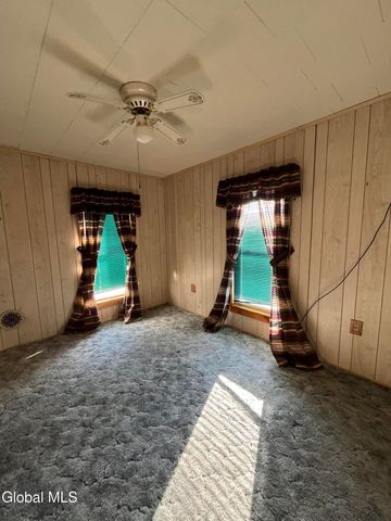 33 Leonard Street, Northumberland, NY 12831