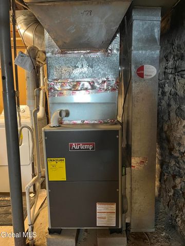 33 Leonard Street, Northumberland, NY 12831