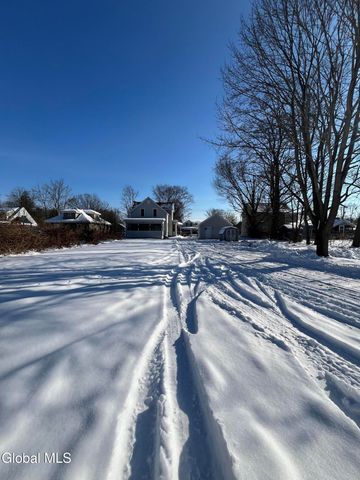 33 Leonard Street, Northumberland, NY 12831