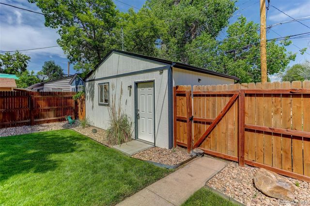 150 S Osceola Street, Denver, CO 80219