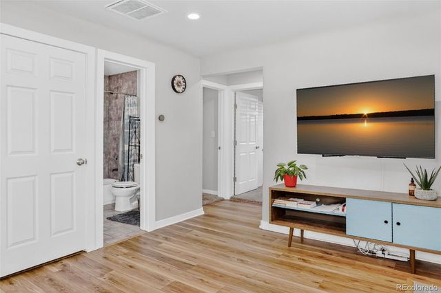 150 S Osceola Street, Denver, CO 80219