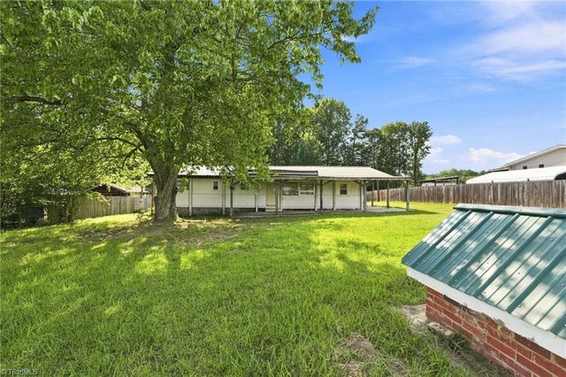 5803 Spainhour Street, Climax, NC 27233
