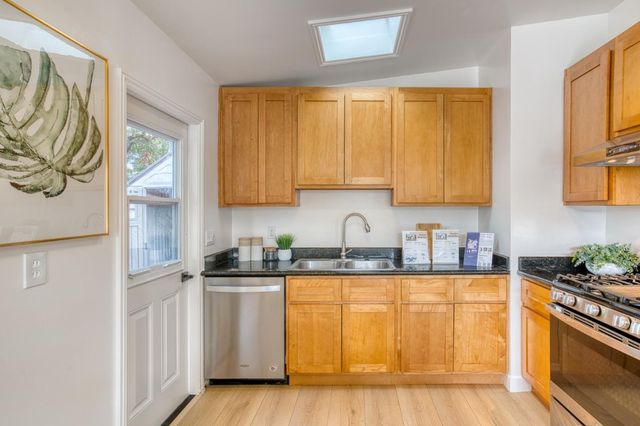 2035 Jackson Street, Santa Clara, CA 95050