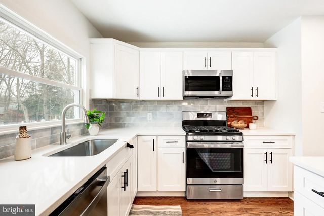 218 COLONIAL DR, Warminster, PA 18974