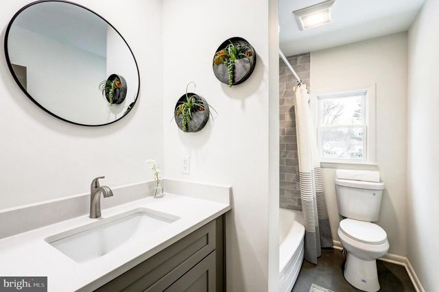 218 COLONIAL DR, Warminster, PA 18974