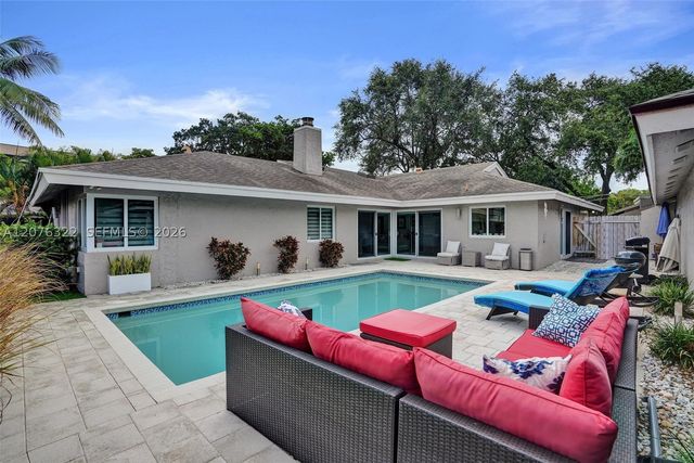 18 Boxwood Rd, Hollywood, FL 33021