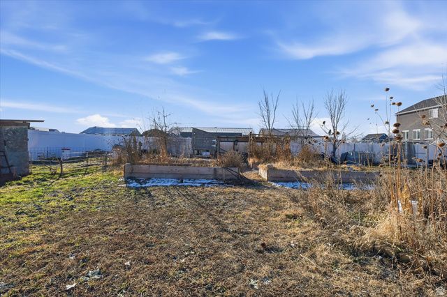 3842 S 5675 W, Hooper, UT 84315