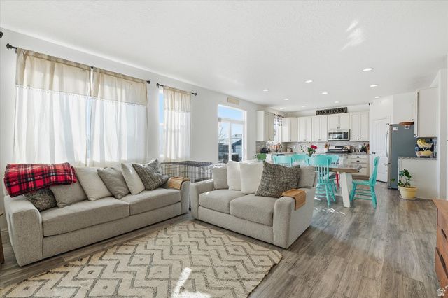 3842 S 5675 W, Hooper, UT 84315