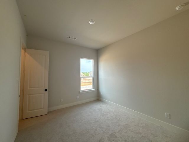 701 Water Side Drive, Van Alstyne, TX 75495