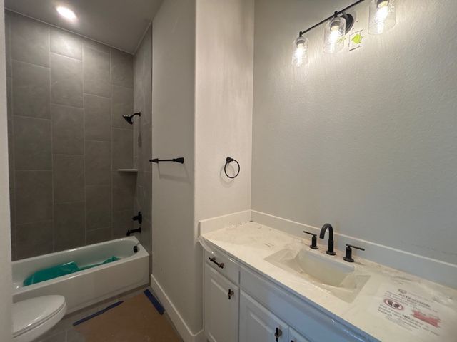 701 Water Side Drive, Van Alstyne, TX 75495