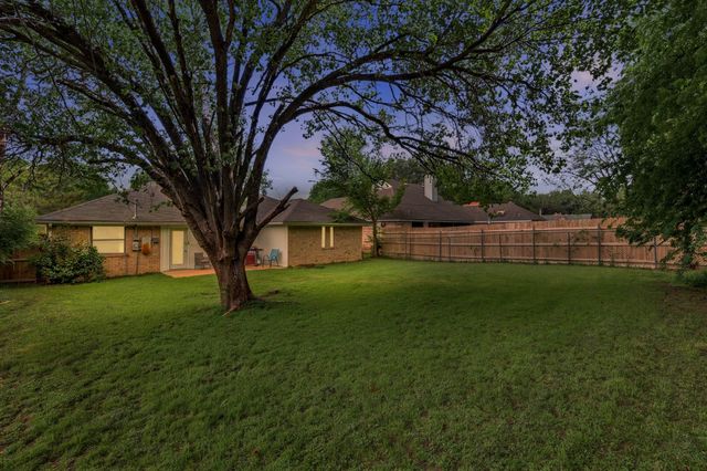 2616 Carten Street, Fort Worth, TX 76112