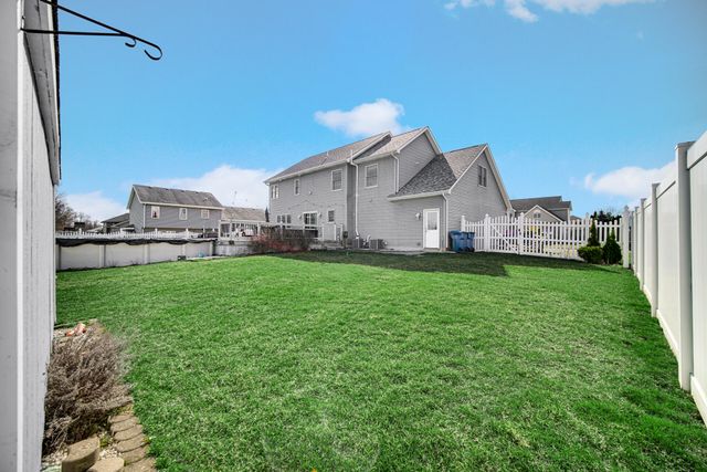 608 Dakota Drive, Lowell, IN 46356