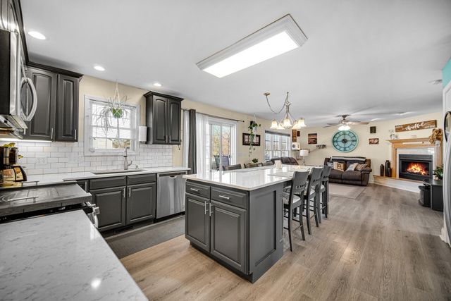 608 Dakota Drive, Lowell, IN 46356