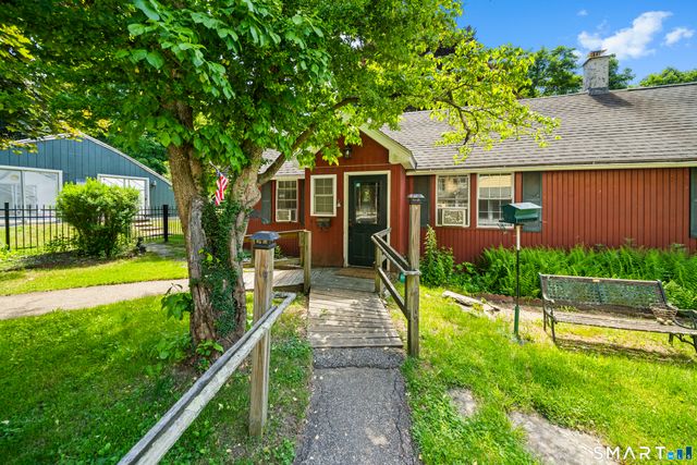 45 Huntington Avenue, Norwich, CT 06360