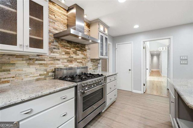 4411 Kings Way NE, Marietta, GA 30067