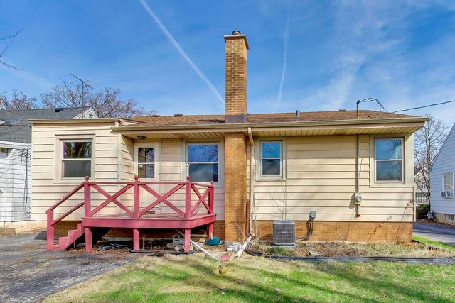 998 S Swain Avenue, Elmhurst, IL 60126