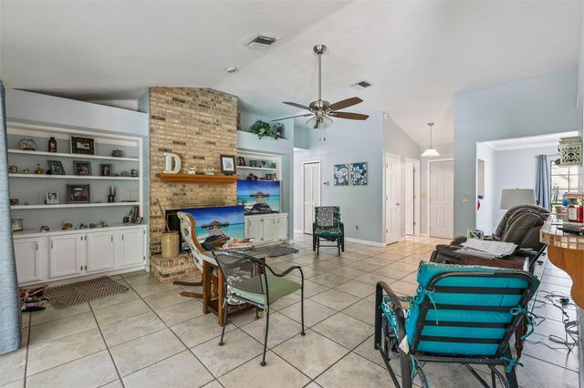 4 BASS LAKE DRIVE, Debary, FL 32713