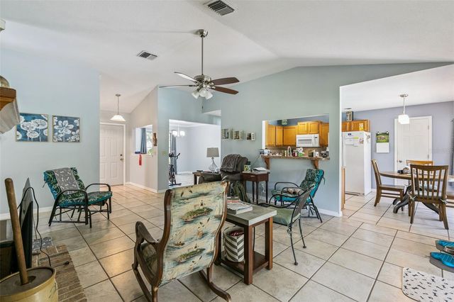 4 BASS LAKE DRIVE, Debary, FL 32713