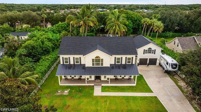 20661 Tanglewood LN, Estero, FL 33928