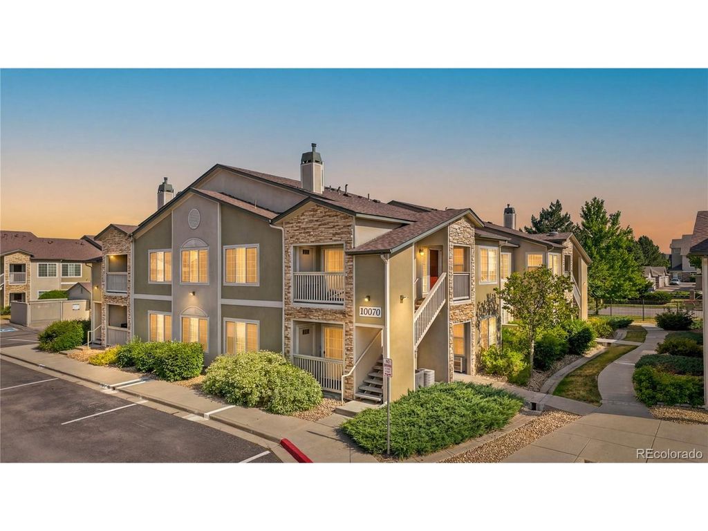 10070 E Carolina Dr 202, Denver, CO 80247