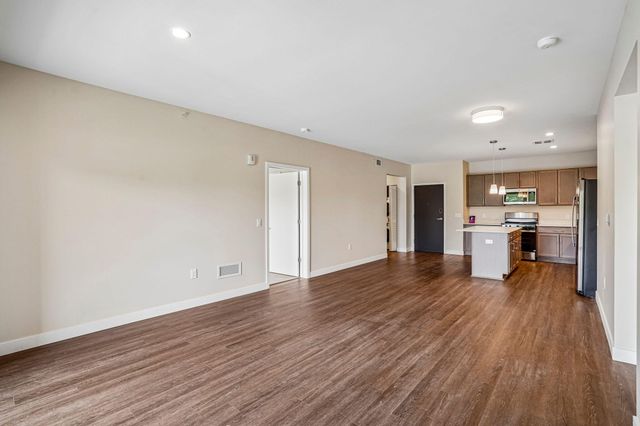 2645 Burton Road 3-3, Ann Arbor, MI 48104