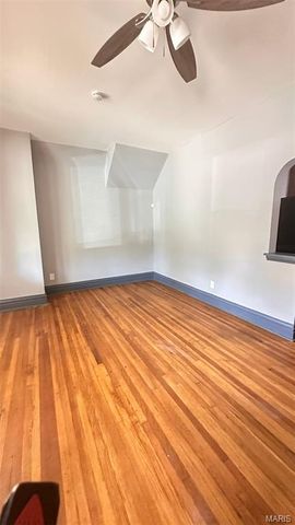 4040 Shreve Avenue A, St Louis, MO 63115