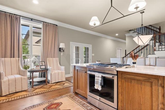 801 St Anthony Street E, Lake Charles, LA 70601