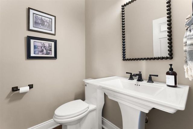 801 St Anthony Street E, Lake Charles, LA 70601