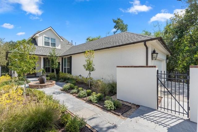 801 St Anthony Street E, Lake Charles, LA 70601