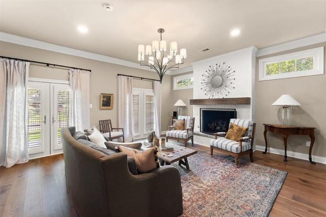 801 St Anthony Street E, Lake Charles, LA 70601