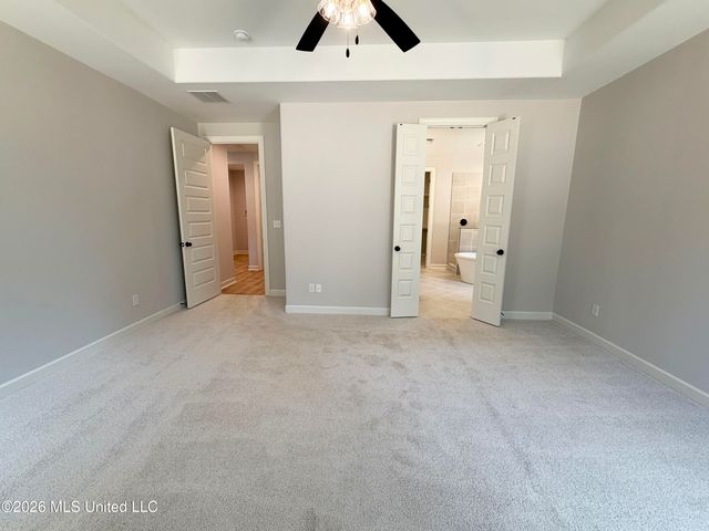 226 Cedar Crest Cove, Byhalia, MS 38611