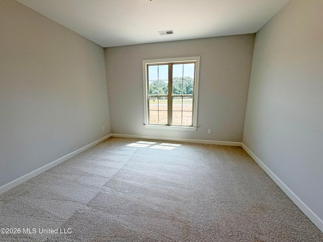 226 Cedar Crest Cove, Byhalia, MS 38611