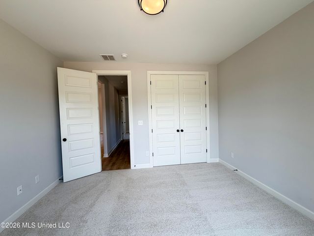 226 Cedar Crest Cove, Byhalia, MS 38611