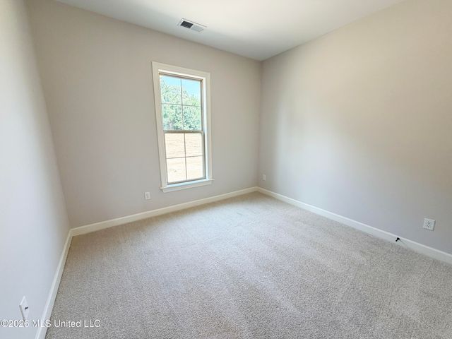 226 Cedar Crest Cove, Byhalia, MS 38611