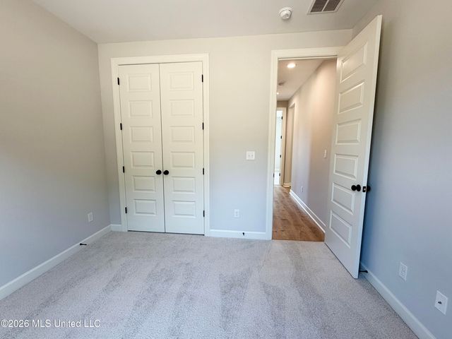 226 Cedar Crest Cove, Byhalia, MS 38611