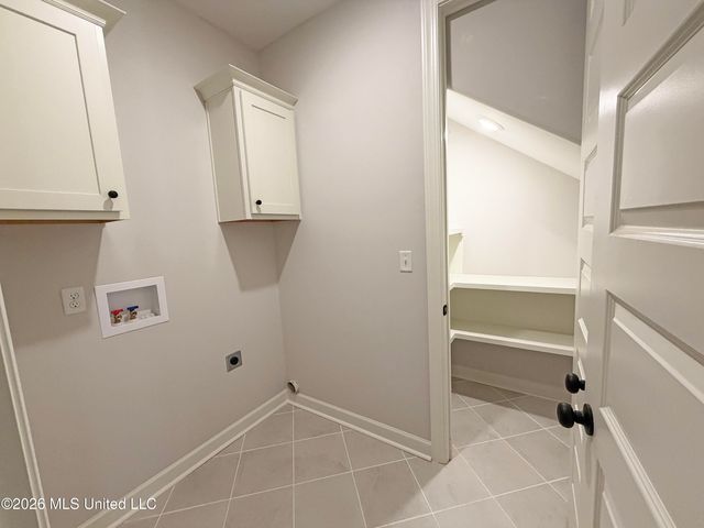 226 Cedar Crest Cove, Byhalia, MS 38611
