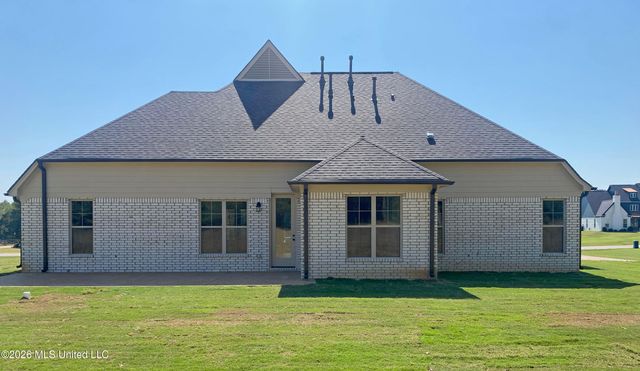 226 Cedar Crest Cove, Byhalia, MS 38611