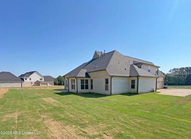 226 Cedar Crest Cove, Byhalia, MS 38611