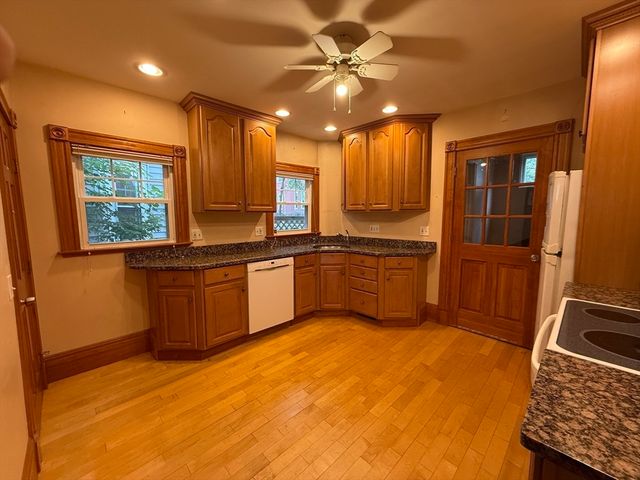 79 Willow Ave, Somerville, MA 02144