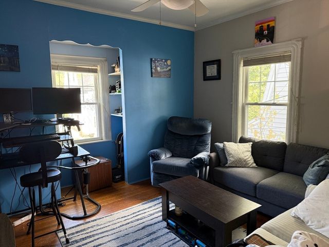 79 Willow Ave, Somerville, MA 02144