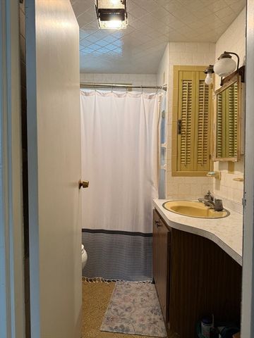 79 Willow Ave, Somerville, MA 02144